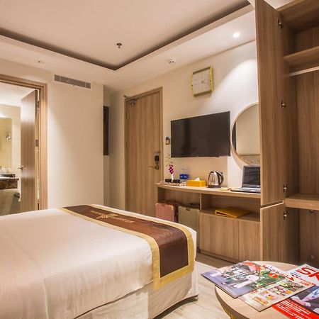 8B Hotel & Spa โฮจิมินห์ซิตี้ ภายนอก รูปภาพ
