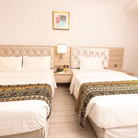 8B Hotel & Spa โฮจิมินห์ซิตี้ ภายนอก รูปภาพ