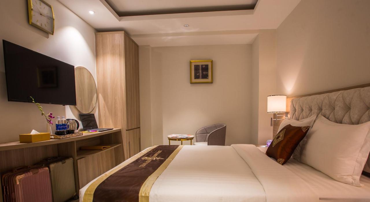 8B Hotel & Spa โฮจิมินห์ซิตี้ ภายนอก รูปภาพ