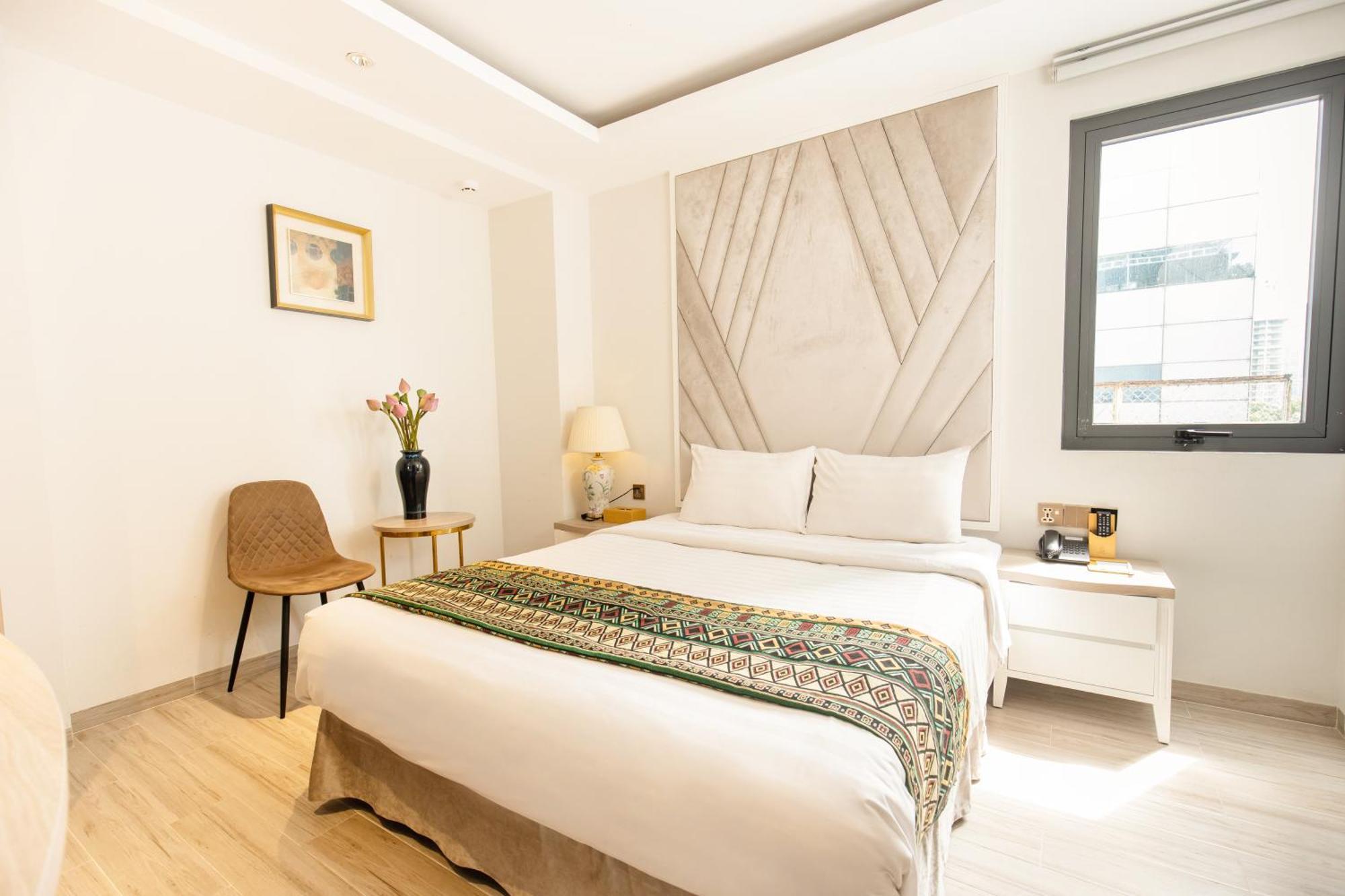 8B Hotel & Spa โฮจิมินห์ซิตี้ ภายนอก รูปภาพ