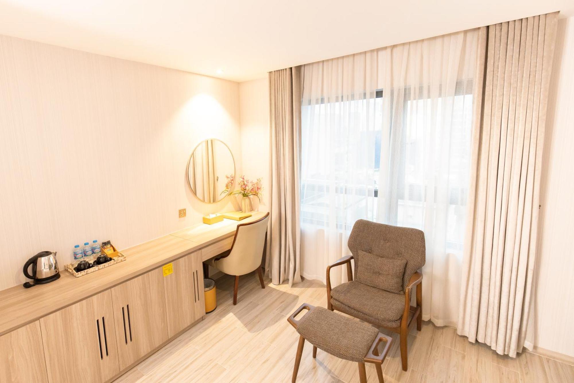 8B Hotel & Spa โฮจิมินห์ซิตี้ ภายนอก รูปภาพ