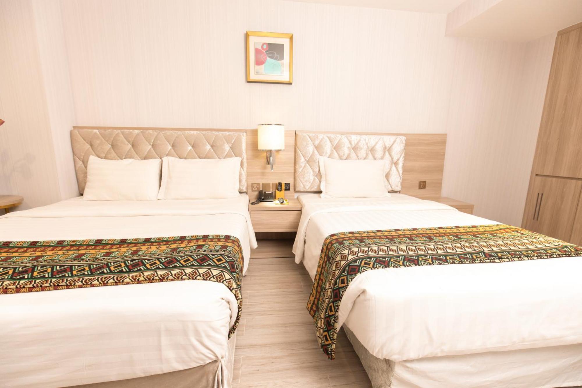 8B Hotel & Spa โฮจิมินห์ซิตี้ ภายนอก รูปภาพ