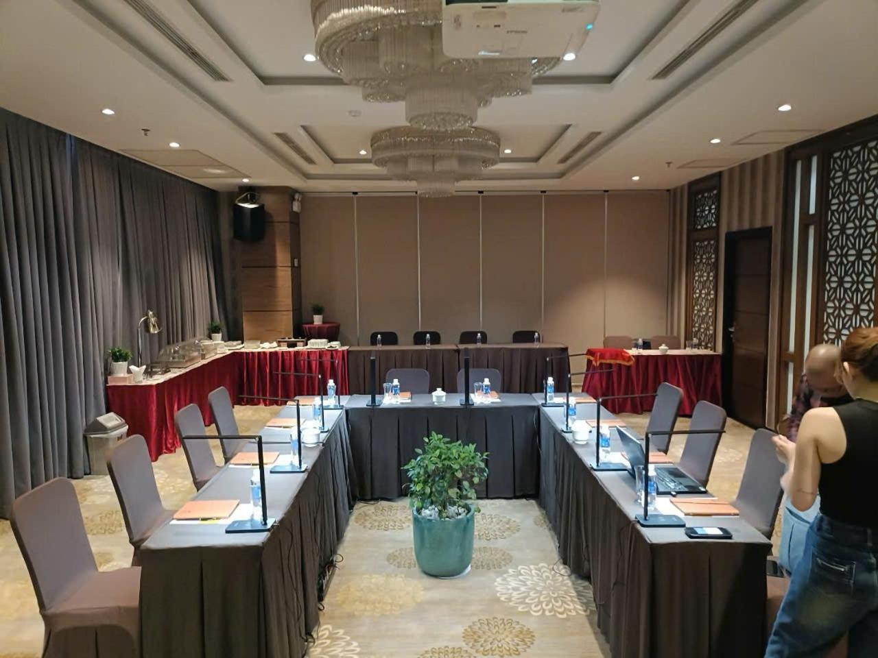 8B Hotel & Spa โฮจิมินห์ซิตี้ ภายนอก รูปภาพ